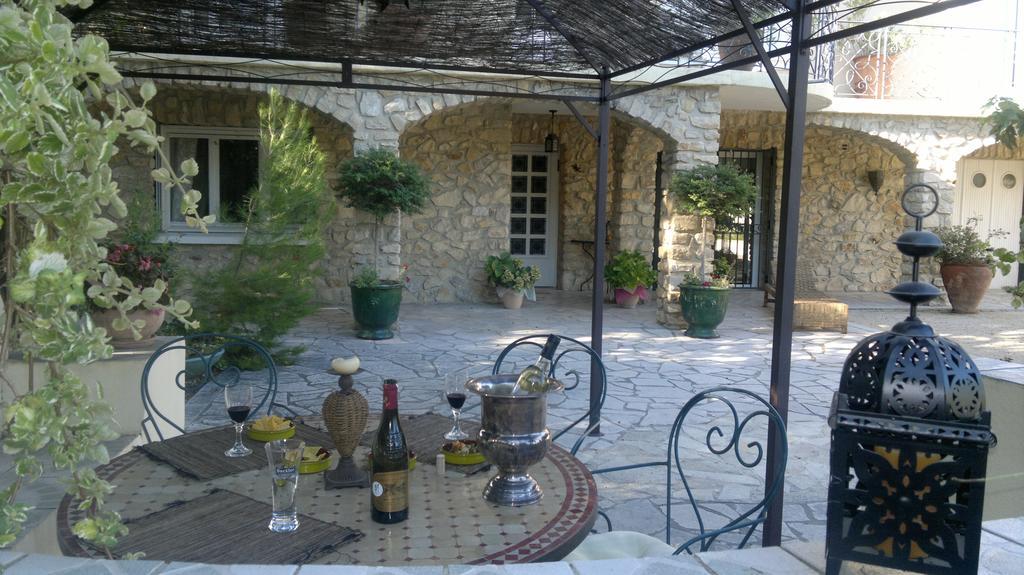 Gites Maisons De Vacances Domaine La Chamade كارْبُنْترا الغرفة الصورة