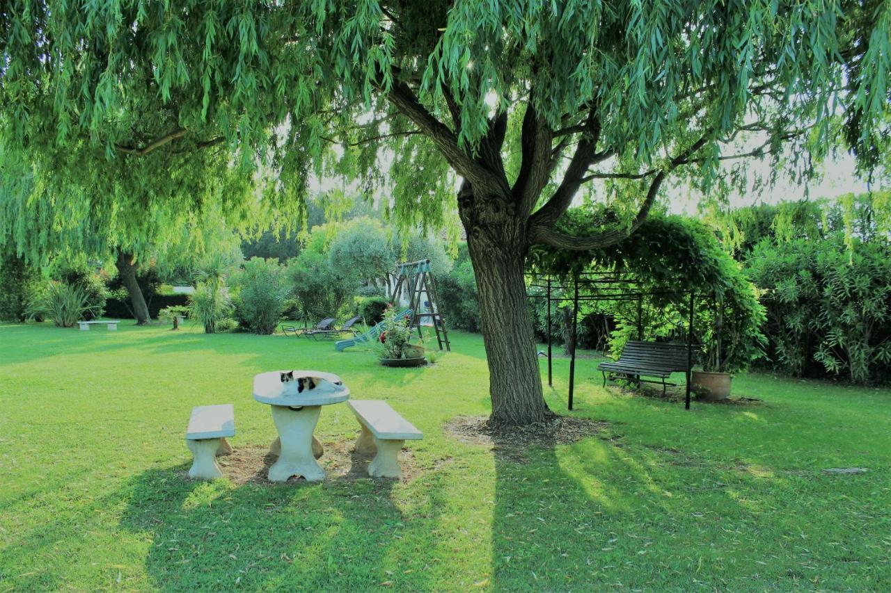 Gites Maisons De Vacances Domaine La Chamade كارْبُنْترا المظهر الخارجي الصورة